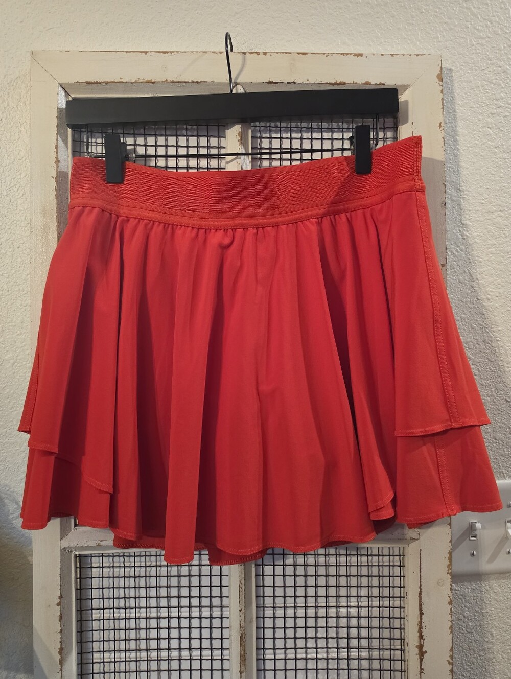 Lululemon red court rival Skort